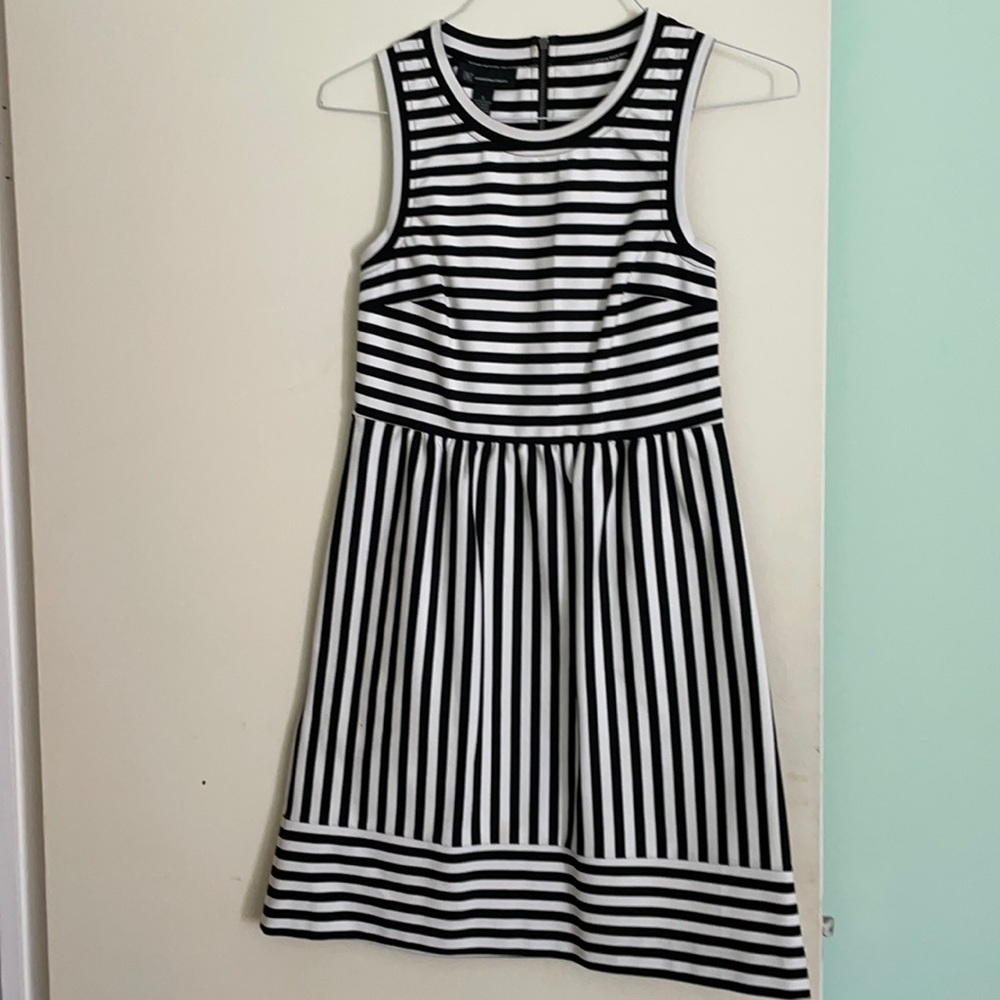 Inc sleeveless black and white stripe